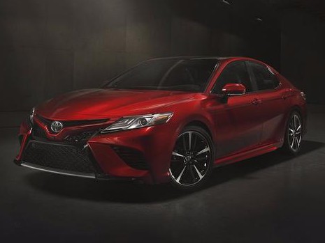 外观不再中庸，丰田新一代凯美瑞简直就是轿跑车！