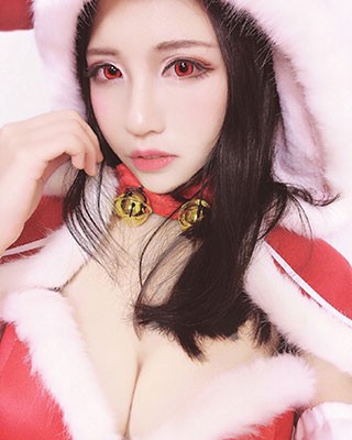 斗鱼当家花旦cos《王者荣耀》貂蝉 网友:假胸