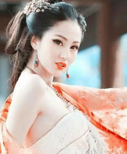 那些上过《男人装》的女明星，怡情养性！