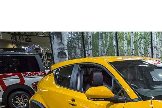 这款即将国产的丰田小型SUV早已是装B神器