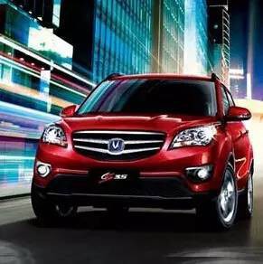 这款小型SUV一年卖了20万辆 10万买顶配