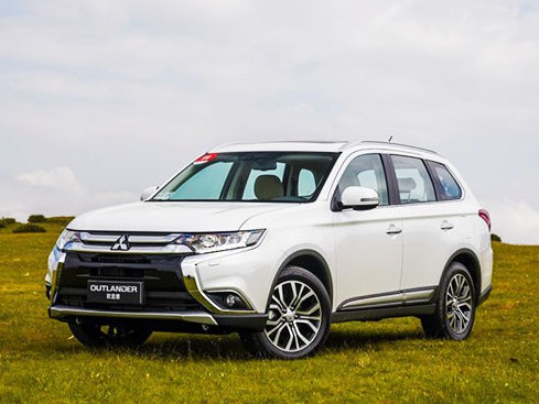 硬派越野车价格高又难养！还不如选择这些四驱SUV