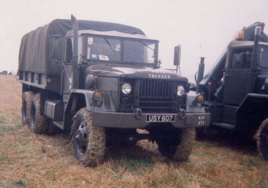 如果排资论辈 这才是军车中的大哥大