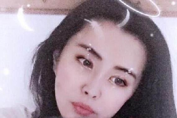 50岁王祖贤复出，豪车晒美照送粉丝，不忘秀下美腿