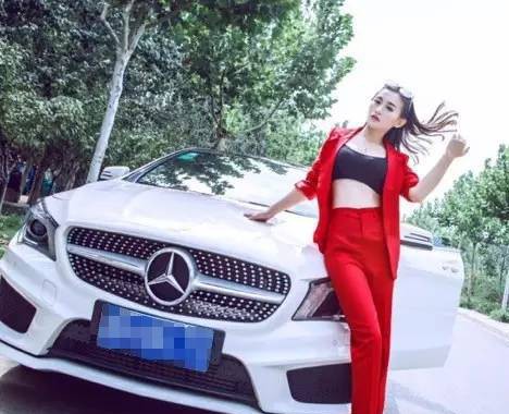 虽说这些车只卖20多万，但开它们的人都不愁没女神！