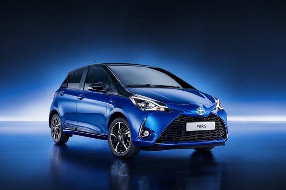 丰田新款欧版YARiS发布官图，前脸向普锐斯靠近