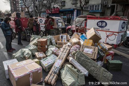 外媒:中国快递员很惨 4成一年内会转行