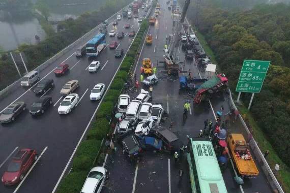 五菱宏光都能跑160km/h，高速为啥还限速120码？