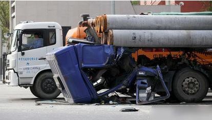 远离货车可以 但请不要这样指责我们!-手机新浪