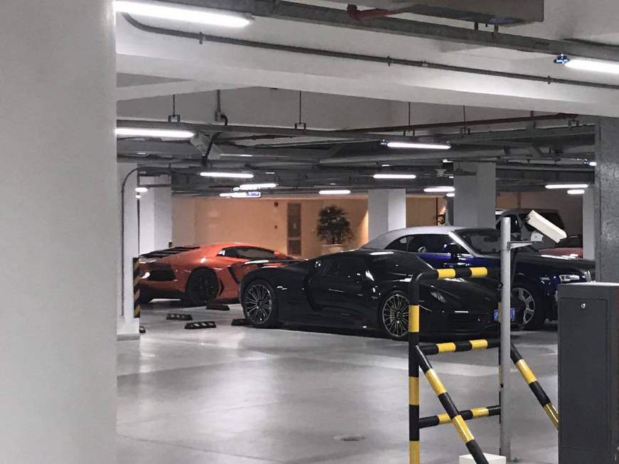 王思聪千万保时捷上牌了，没选生日号，但辨识度很高