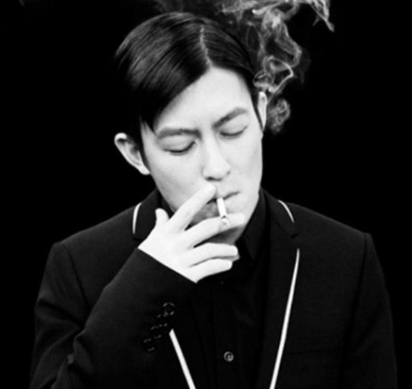 陈冠希化身潮流教父,曾被封杀今浴火重生,座驾