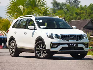 亮点不仅是配置！起亚KX7是一辆不像起亚的SUV