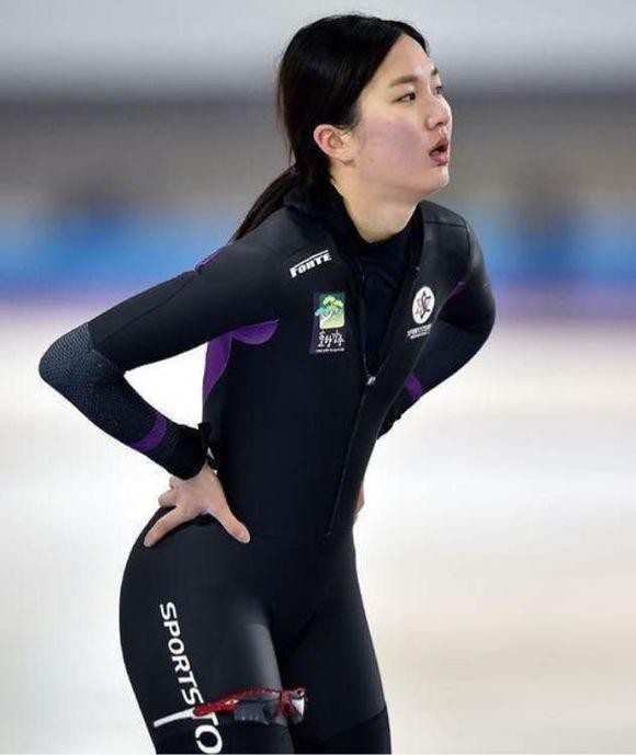 韩国短道美女炮轰范可新人品差,称滑联应禁赛