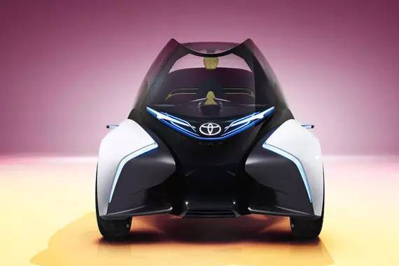 丰田发布i-TRIL概念车：未来交通工具
