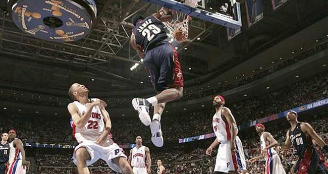 再见奥本山!十年前詹姆斯单挑活塞五虎如今最