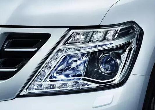 既小众又高端就很好，2017款日产途乐秒陆地巡洋舰