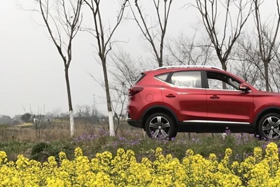 这才是年轻人首选的最美最强互联网SUV 好在哪？