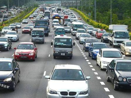 新加坡的帕萨特比国外3辆路虎还贵，为什么那么贵呢