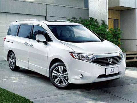 空间大、够舒适，难怪明星都喜欢保姆车