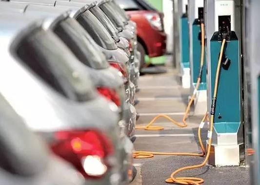 在华车企新能源汽车销量不少于8%或推迟至2019年