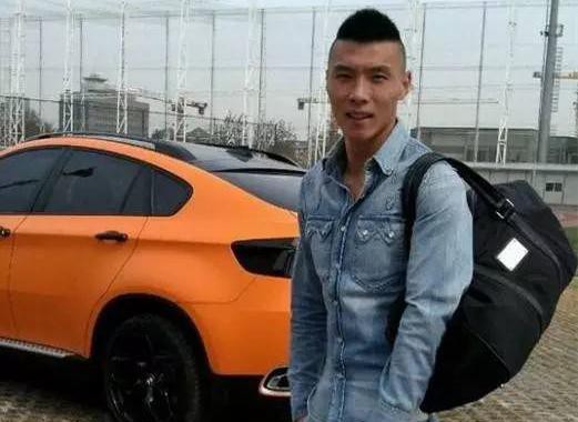 国脚于大宝的座驾，他的车在球员中算一流吗