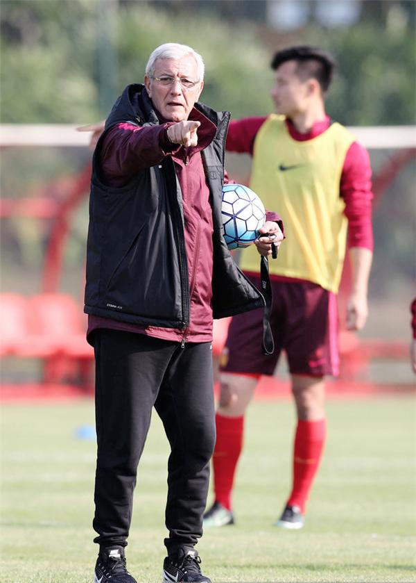 阴谋?伊朗主帅暗示会输中国后 国足训练场就出