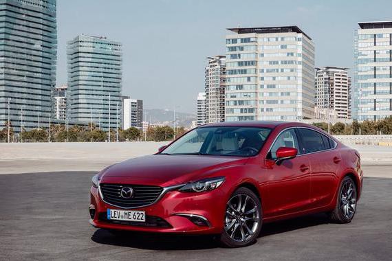 都是日系车何必纠结，选最漂亮的就好！