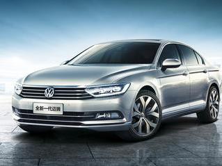 20万的新天籁和新迈腾比靠谱？怎么选？