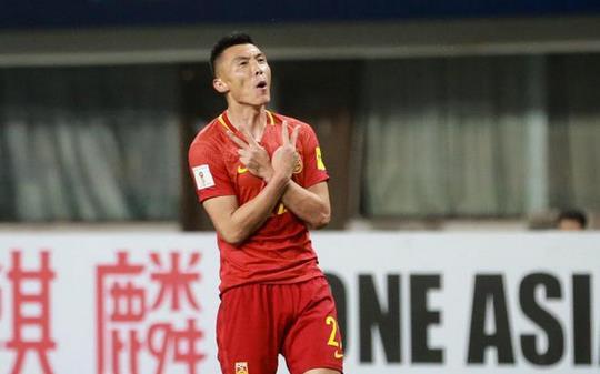 国足第一左后卫遇大挑战 里皮或用任航替代他