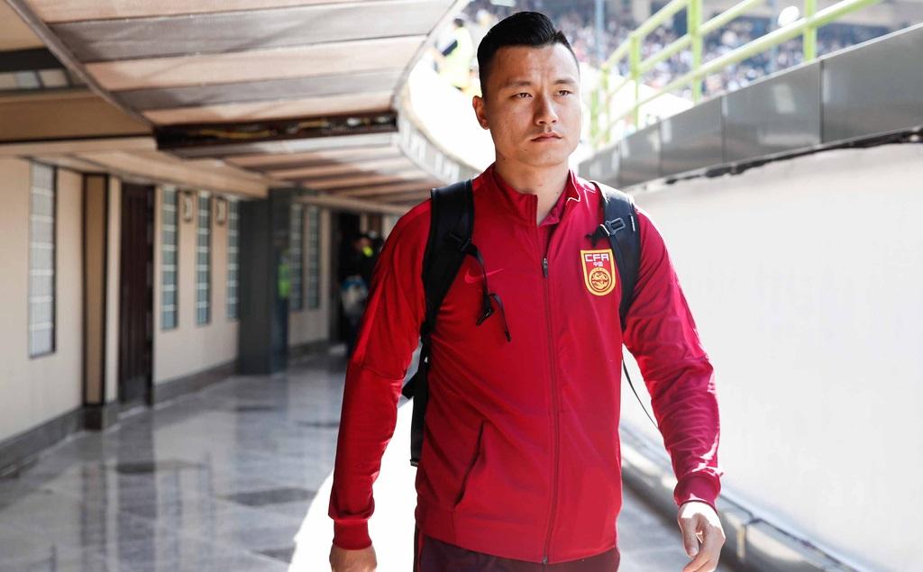 思考人生?国足0-1伊朗队 国足神锋整场比赛犹