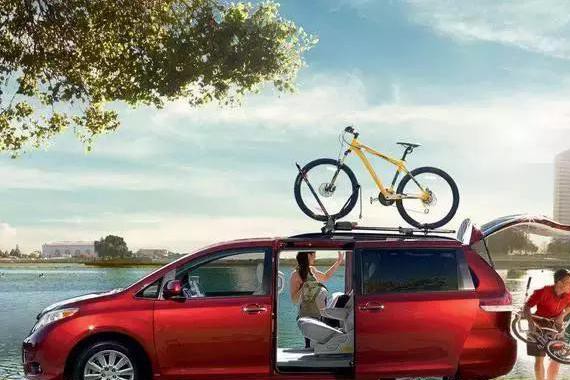 2017款丰田塞纳XLE两驱墨版，性价比超高