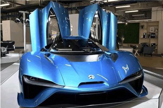 这辆车造价826万马力超1300匹最重要的是它是中国造