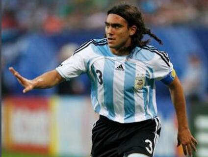 奇怪!这么多人都帮梅西说话,唯老马说梅西禁赛