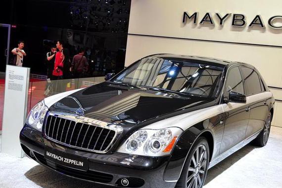 对于这样一台超豪华轿车，坐进去又是一种怎样的感觉