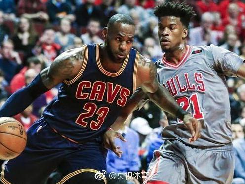 詹姆斯目前职业生涯总得分超越奥尼尔