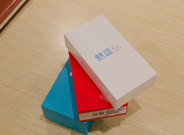 几百元也有好手机,够用就好的魅蓝5S测评!