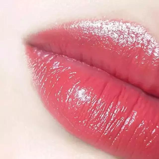MAC、纪梵希、TF,这9支最火色号的口红你剁