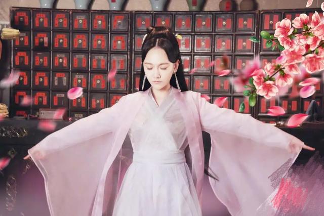 孙骁骁版《白蛇传》剧照,简直是山寨版《三生