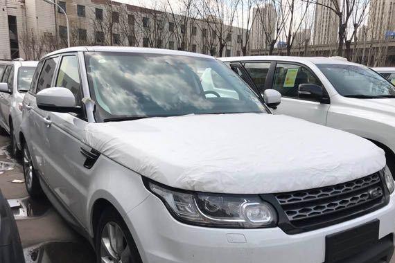 路虎揽胜运动3.0汽油东闯西踱一切为运动而生