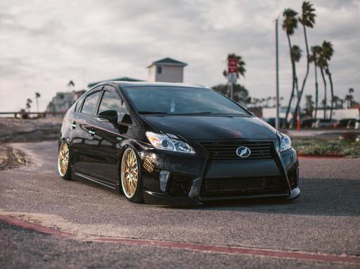 你会开一台普锐斯去撩妹吗？