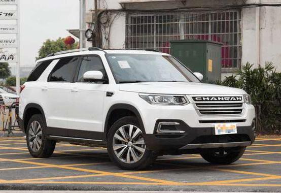 车长4.9米，大七座，2.0T四驱，哈弗传祺迎最强死敌