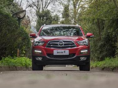 强动力高颜值，年销10万台，海马S5最低不到8万元