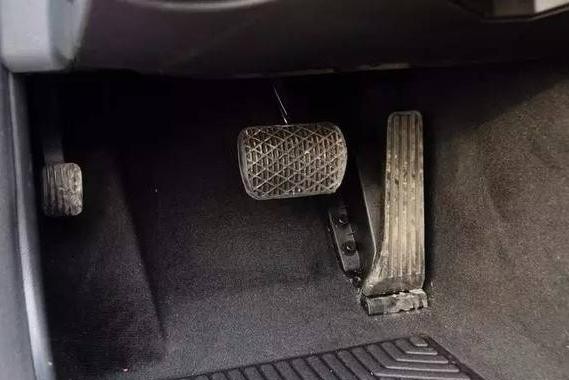 都来看看汽车这些反人性的设计，你能否忍受？