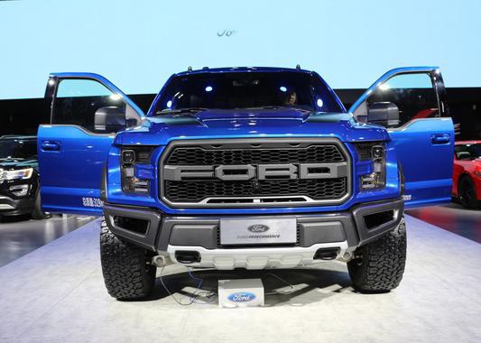 在国外农场用的F150，到国内却加8万，成土豪的玩具