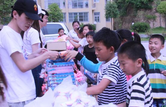 L战旗一哥有多强?网友:有一个英雄叫文森特!