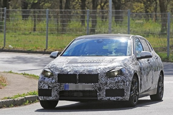 统一前驱战线 全新宝马1系谍照首曝