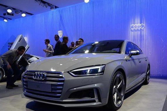 最帅奥迪上市，主打年轻群体，奔驰宝马被晾一边了！