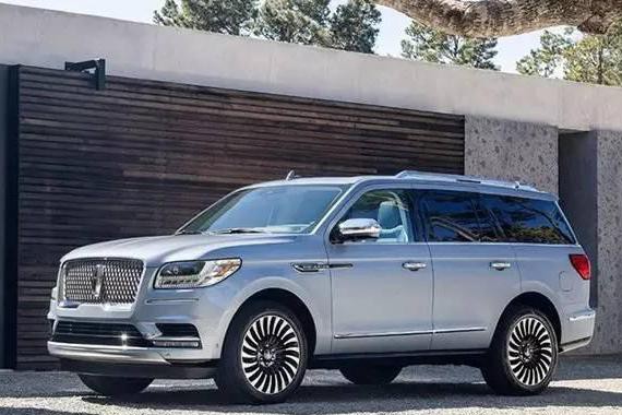 正宗全尺寸SUV，车长5.3米，一箱油能跑多少公里？