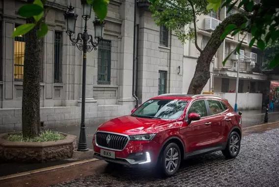 哈弗H6这次真的慌！五菱首款SUV即将发布