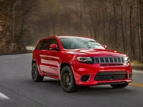 Jeep和路虎，高颜值快加速，谁更上一筹？